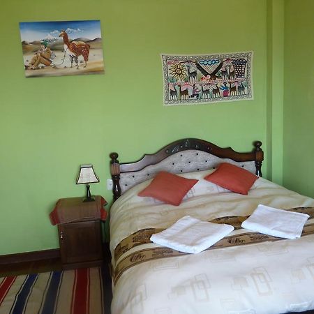 Отель Hostal Puerto Yumani Исла-дель-Соль Экстерьер фото