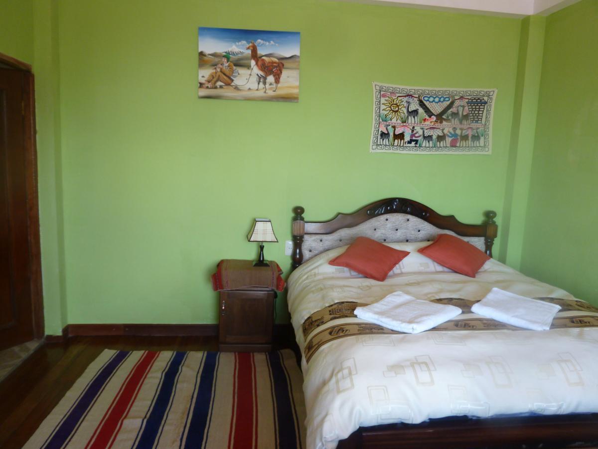 Отель Hostal Puerto Yumani Исла-дель-Соль Экстерьер фото