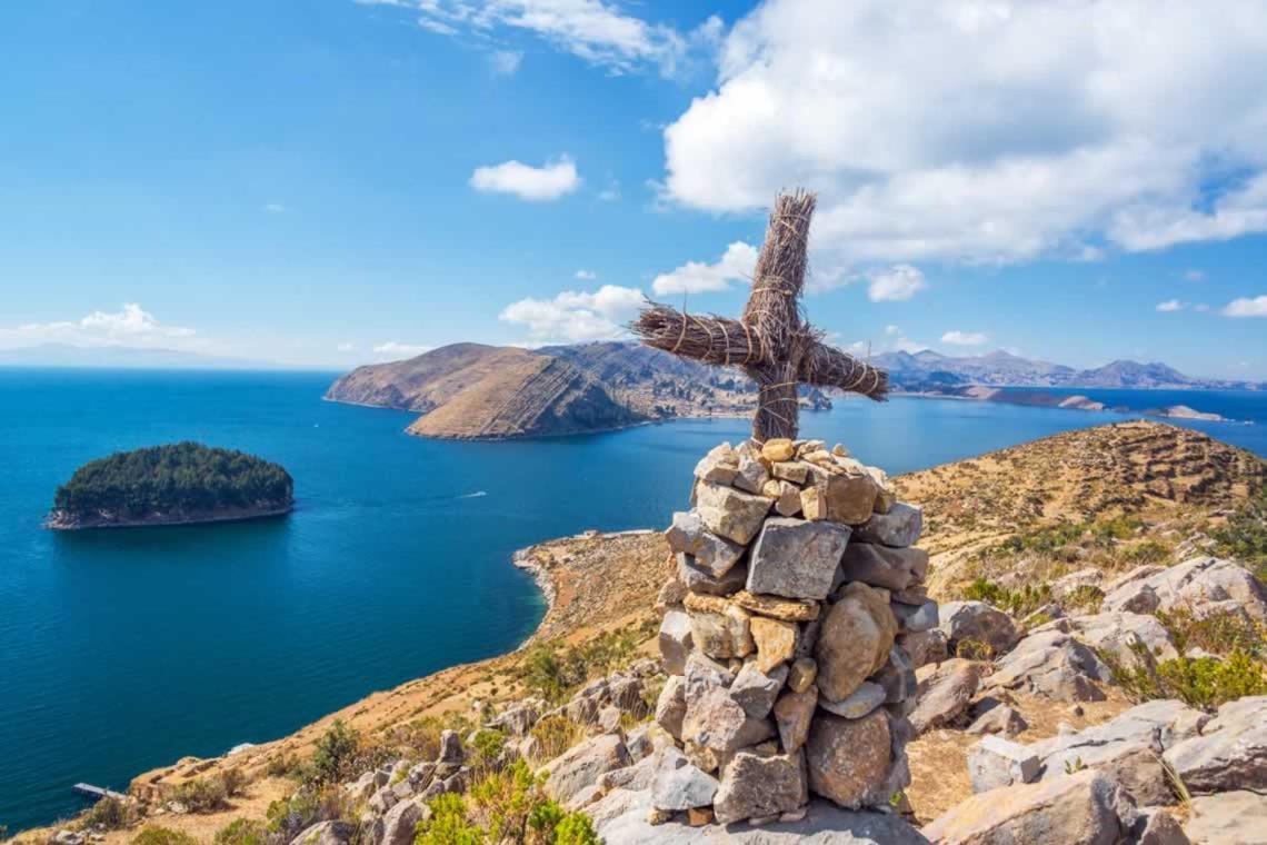 Отель Hostal Puerto Yumani Исла-дель-Соль Экстерьер фото
